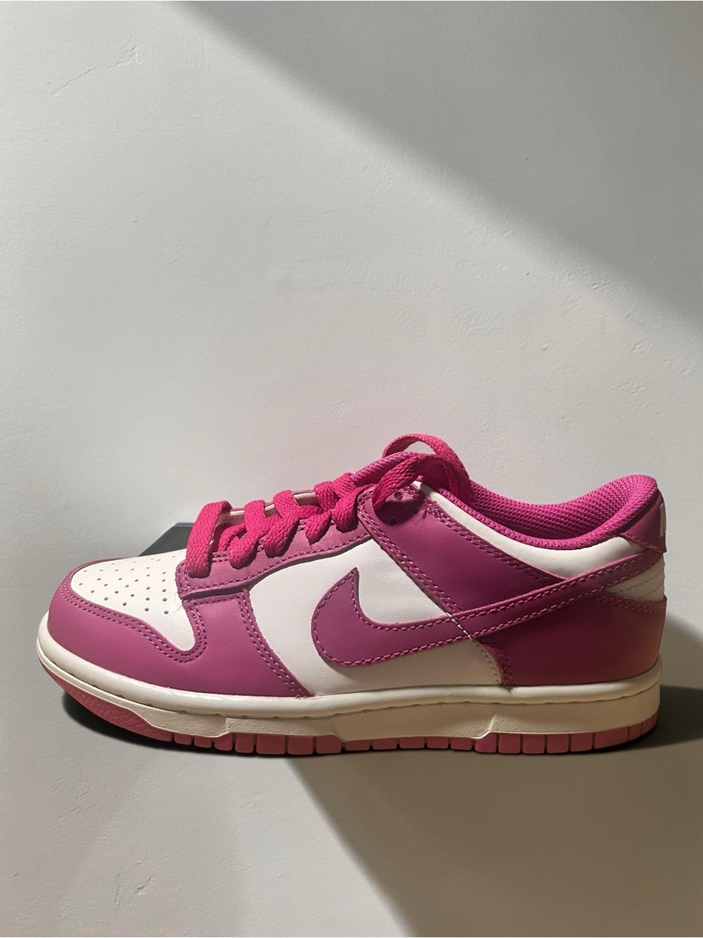 Nike Dunk Low BG Kids Low-Top Sneakers in Pink and White